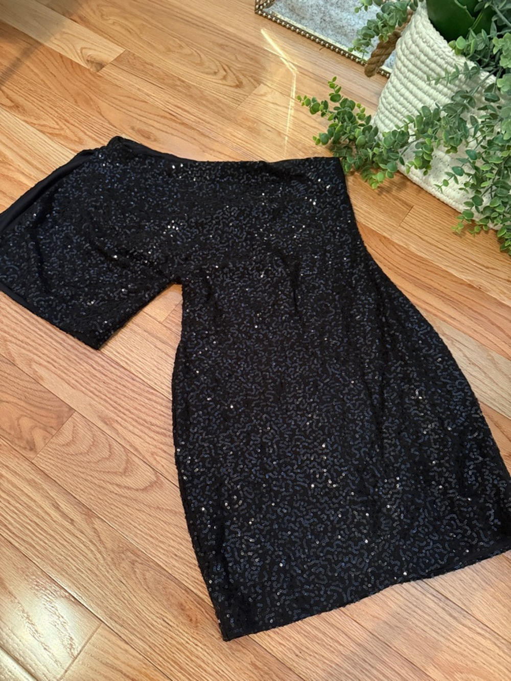 B Darlin sequins Black Stetch One Shoulder Dress size 5/6 Small medium